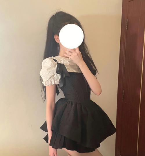小魔女换装平民出装攻略（简单易实现的低成本时尚穿搭方案）